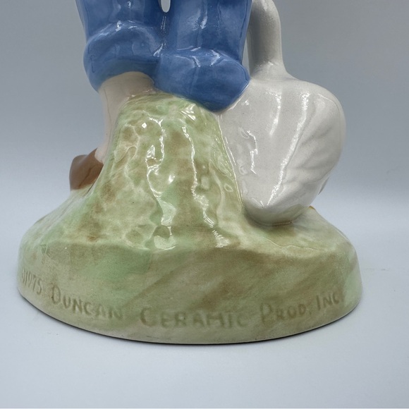 Vintage 1975 Duncan Ceramics Production Inc. Farm Boy With Geese - Picture 6 of 13
